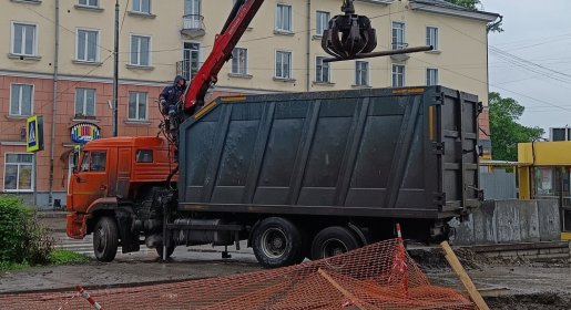 Ломовоз Услуги ломовозов от 2500 руб/час за смену взять в аренду, заказать, цены, услуги - Кирс