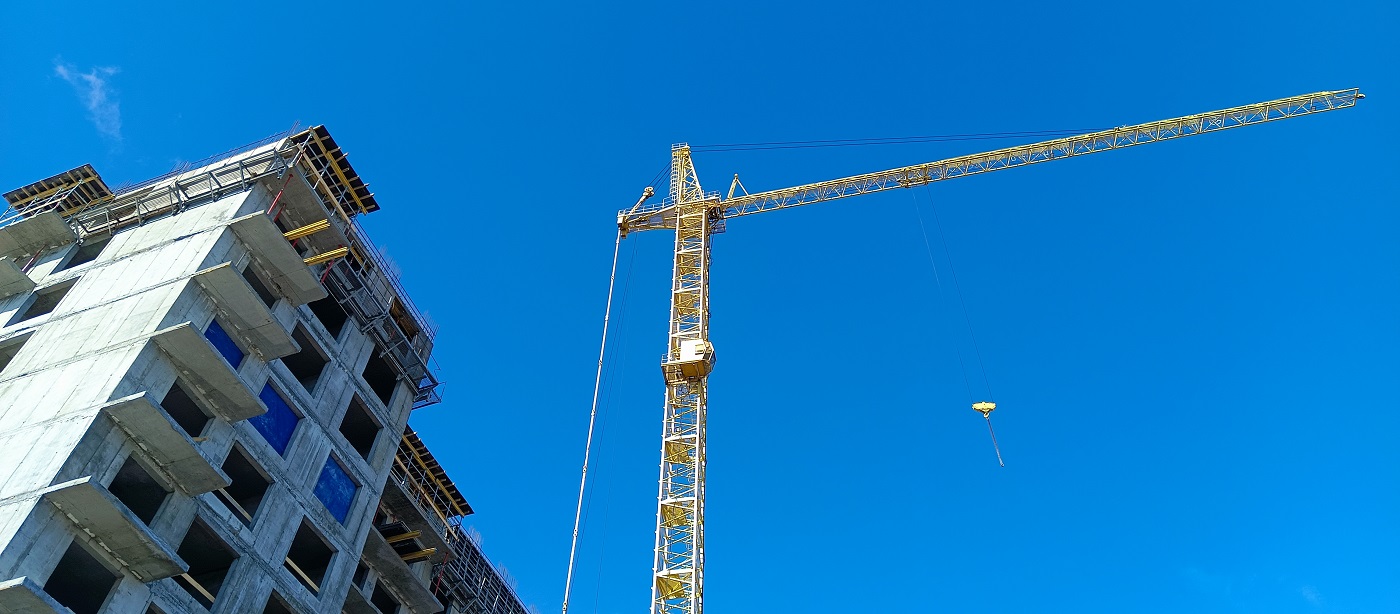 Аренда и услуги башенных кранов для стротельства высотных домов и зданий в Малмыже
