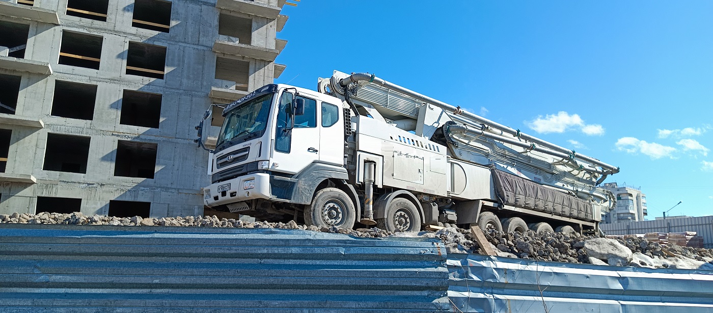 Объявления о продаже автобетононасосов и стационарных бетононасосов в Белой Холунице